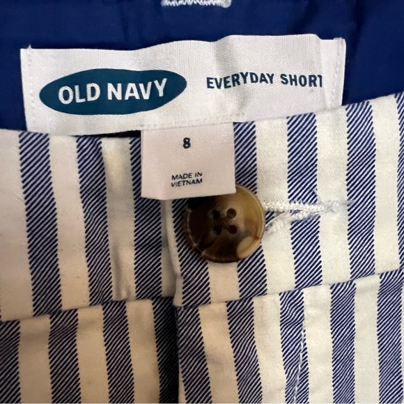 ✨Old Navy Everyday Shorts✨ - Picture 8 of 9